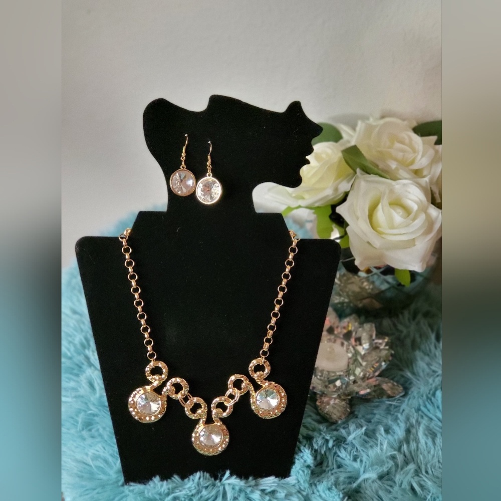 Elegant Gold and Silver Jewelry Set